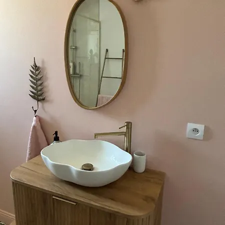 Hébergement de vacances La Maison Sauvage *